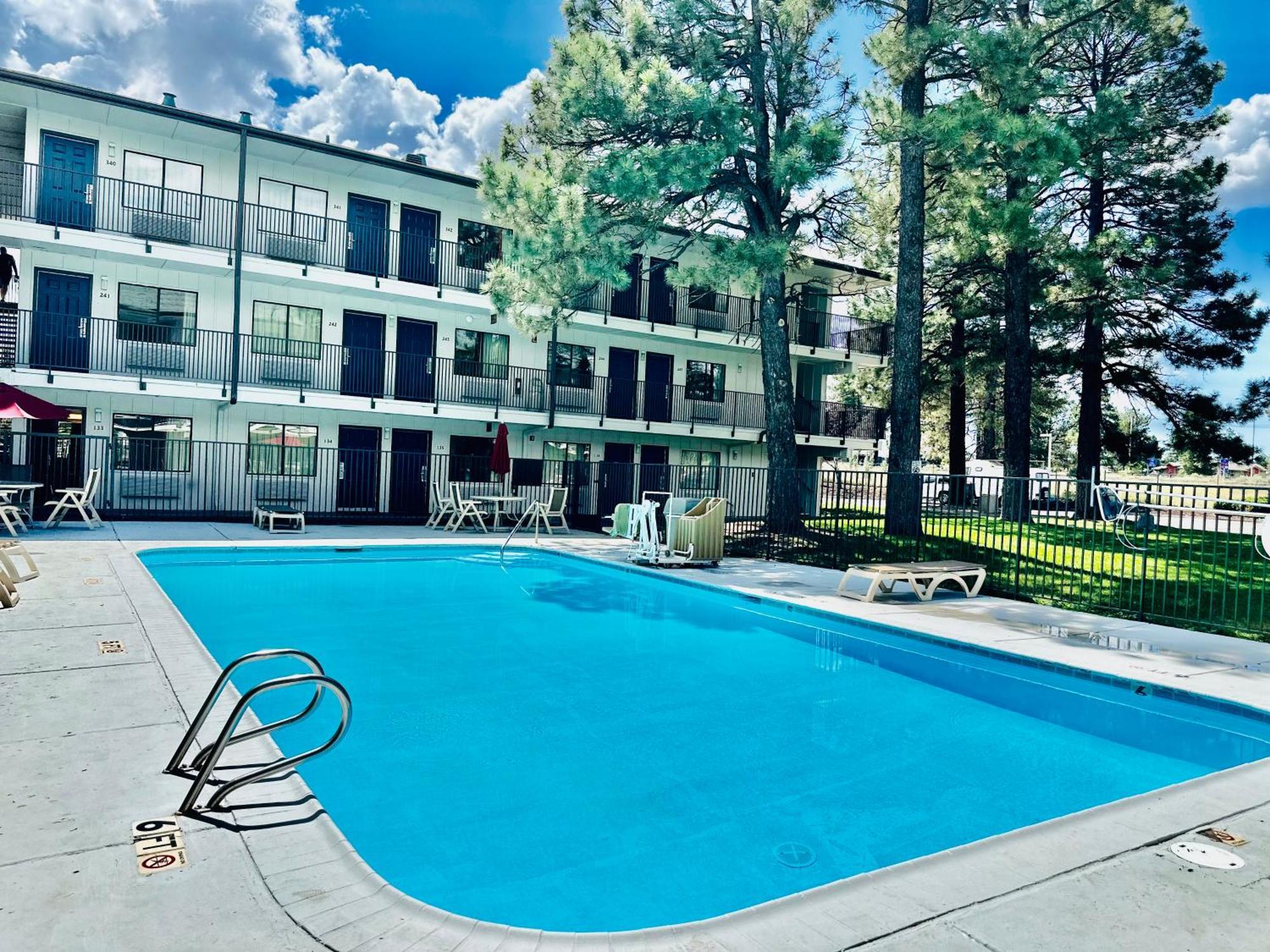Motel 6-Flagstaff, Az - West - Woodland Village Екстериор снимка