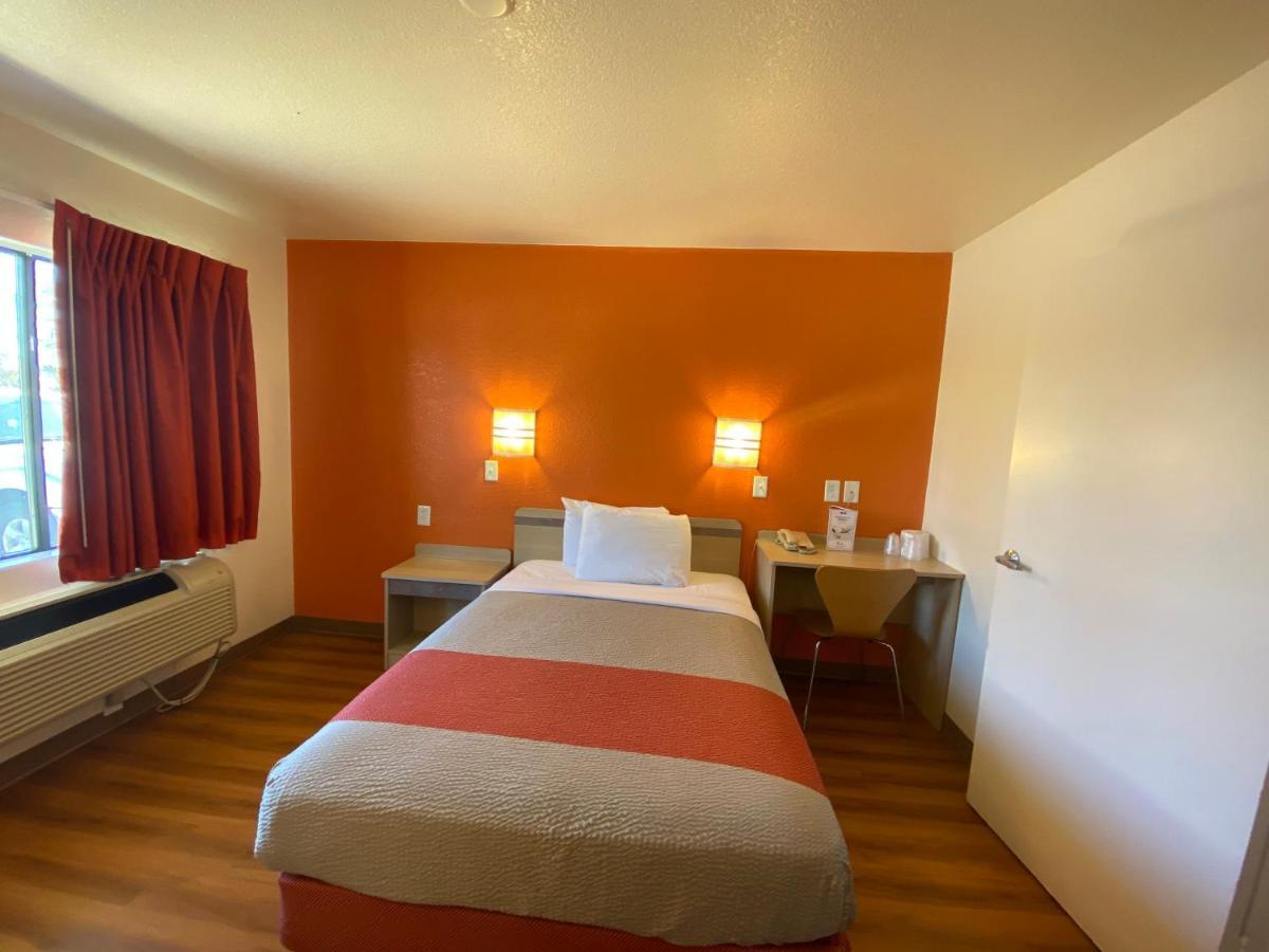 Motel 6-Flagstaff, Az - West - Woodland Village Екстериор снимка